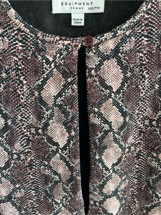 Equipment snake print dress Long-Sleeve Keyhole Shift Dress in Mauve xxs (2)